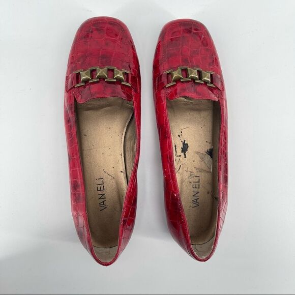 Vintage Vaneli Women’s Red Croco Textured Patent Leather Loafers Size 8.5M - Picture 8 of 16